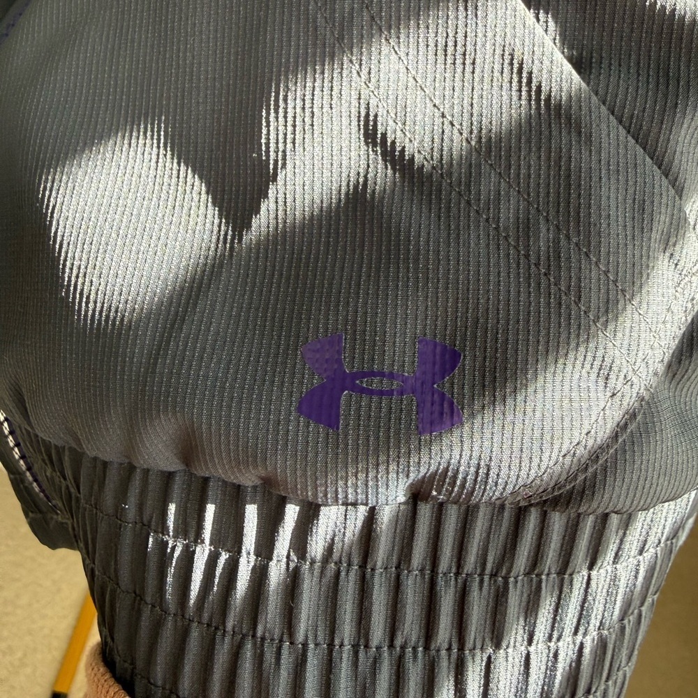 Under Armour lightweight full zip windbreaker • Women’s XL - Picture 3 of 6